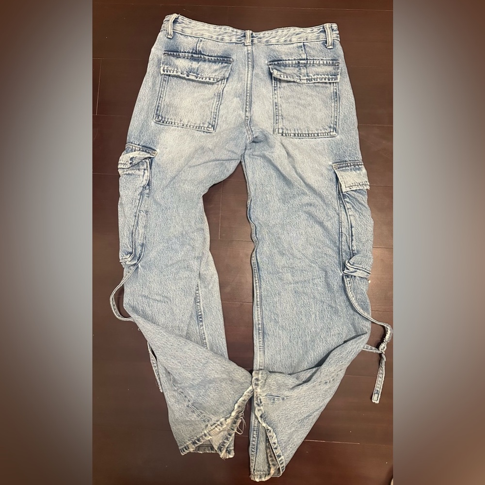 Zara Low Rise Cargo Jeans